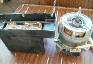 porucha poloautomatického stroje