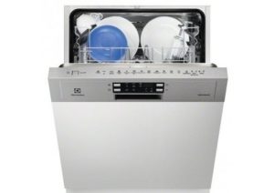 Myčka nádobí Electrolux