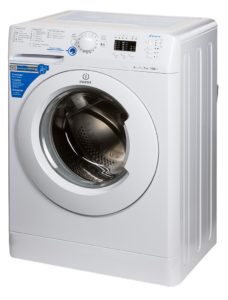 Mașină Indesit