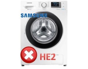 Pračka Samsung zobrazuje chybu HE2