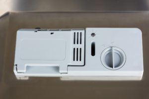 Indesit DSR 15b3 RU zásobník