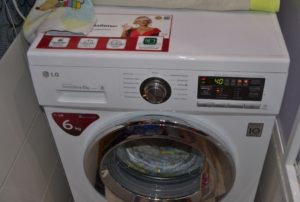 Stroj LG F1096ND3