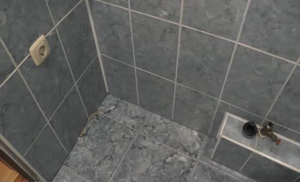 Místo instalace pračky v koupelně