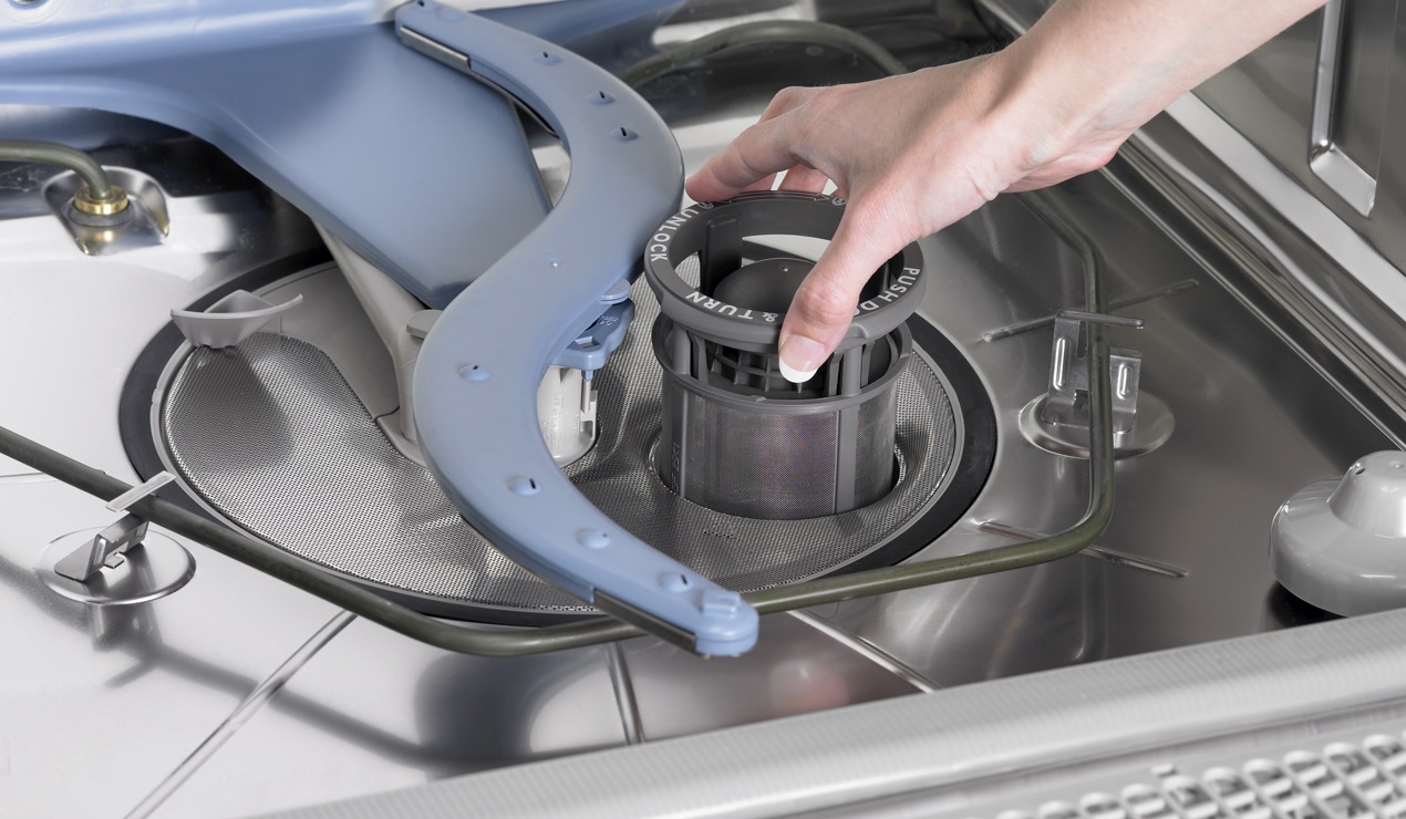 čištění filtru nečistot a vstřikovačů