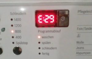 Chyba E29 v pračce Bosch