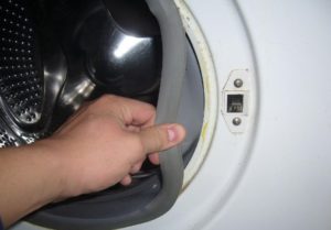 Jak sundat manžetu na pračce LG?