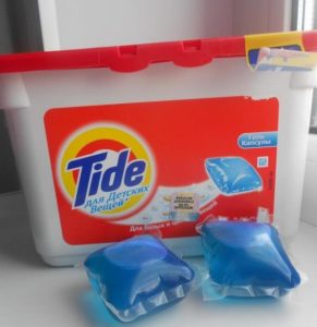 Jak používat prací kapsle Tide?