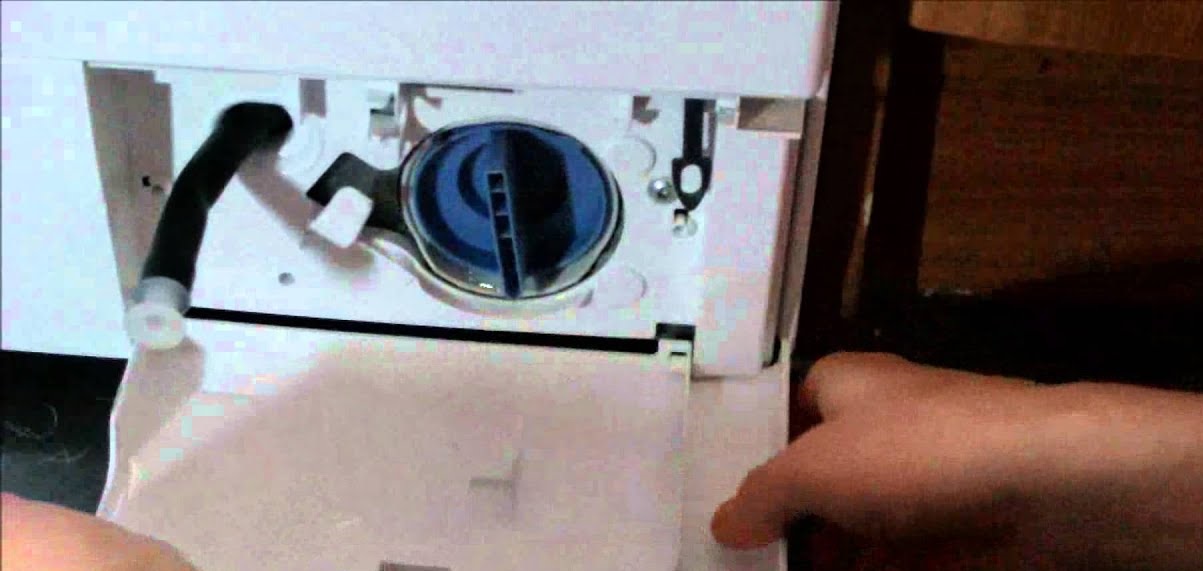 odstraňte vodu přes filtr