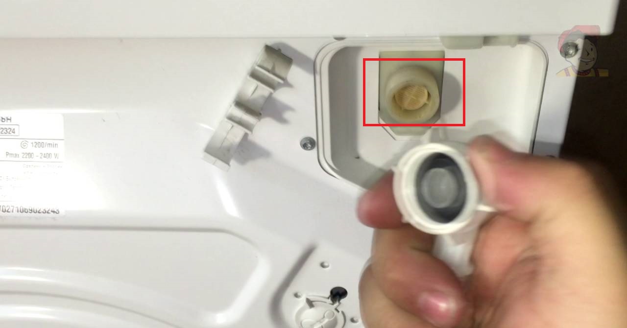 zkontrolujte filtr plnicího ventilu