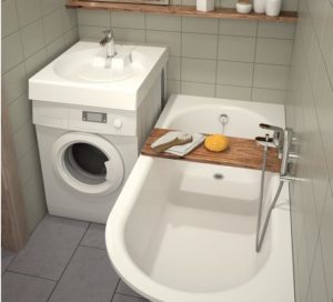 Jak umístit pračku a umyvadlo do malé koupelny?