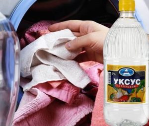 Jak prát ručníky s octem v pračce?