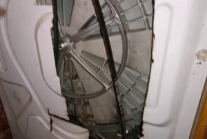 Výměna pásu na pračce Electrolux