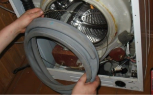 Jak vyměnit manžetu poklopu pračky Electrolux?
