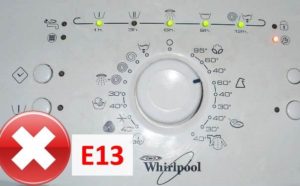Chyba F13 v pračce Whirlpool