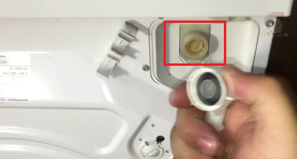 čištění průtokového filtru Zanussi
