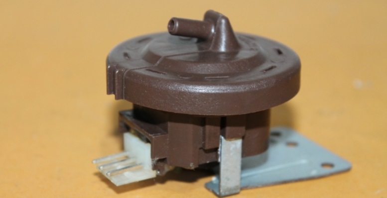 Pressostat pro vůz Daewoo