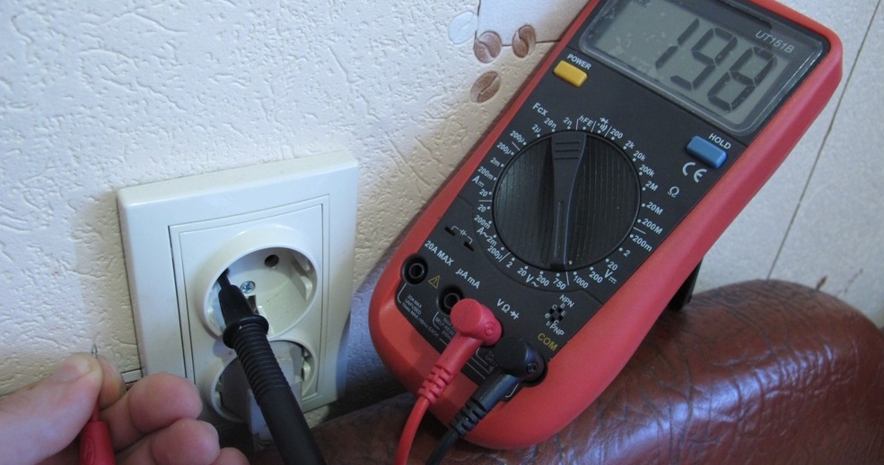 měřit napětí v elektrické síti