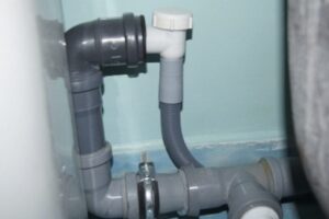 Instalace zpětného ventilu pro pračku