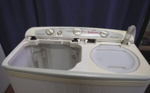 Jak opravit poloautomatickou pračku Saturn vlastníma rukama?