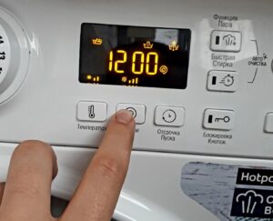 Resetování programu na pračce Hotpoint-Ariston