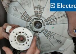 Jak vyměnit třmen u pračky Electrolux s horním plněním